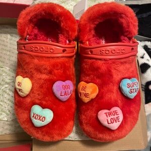 sweethearts crocs
